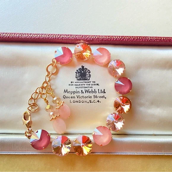 Gorgeous Rose Gold 8 inch Bracelet with 12mm Rivolis in all shades of Rose Gold! - Picture 4 of 4